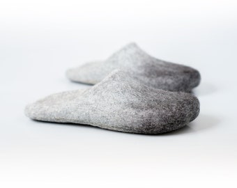 ?Men\'s Wool Slippers Closed Toe Light Gray Faux Fur Elastic Gores Winter Shoes Juosiy Mens Slippers Comfortable Slip-on Corduroy Close Toe  main image 3