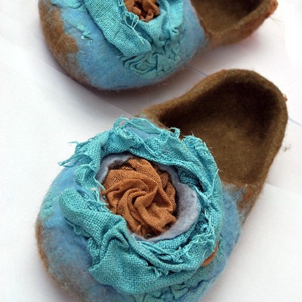 SALE Felted slippers BLUE FLOWER