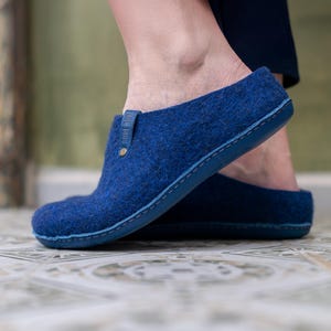 Handgemaakte wolvilten klomppantoffels: lage rug indoor outdoorschoenen