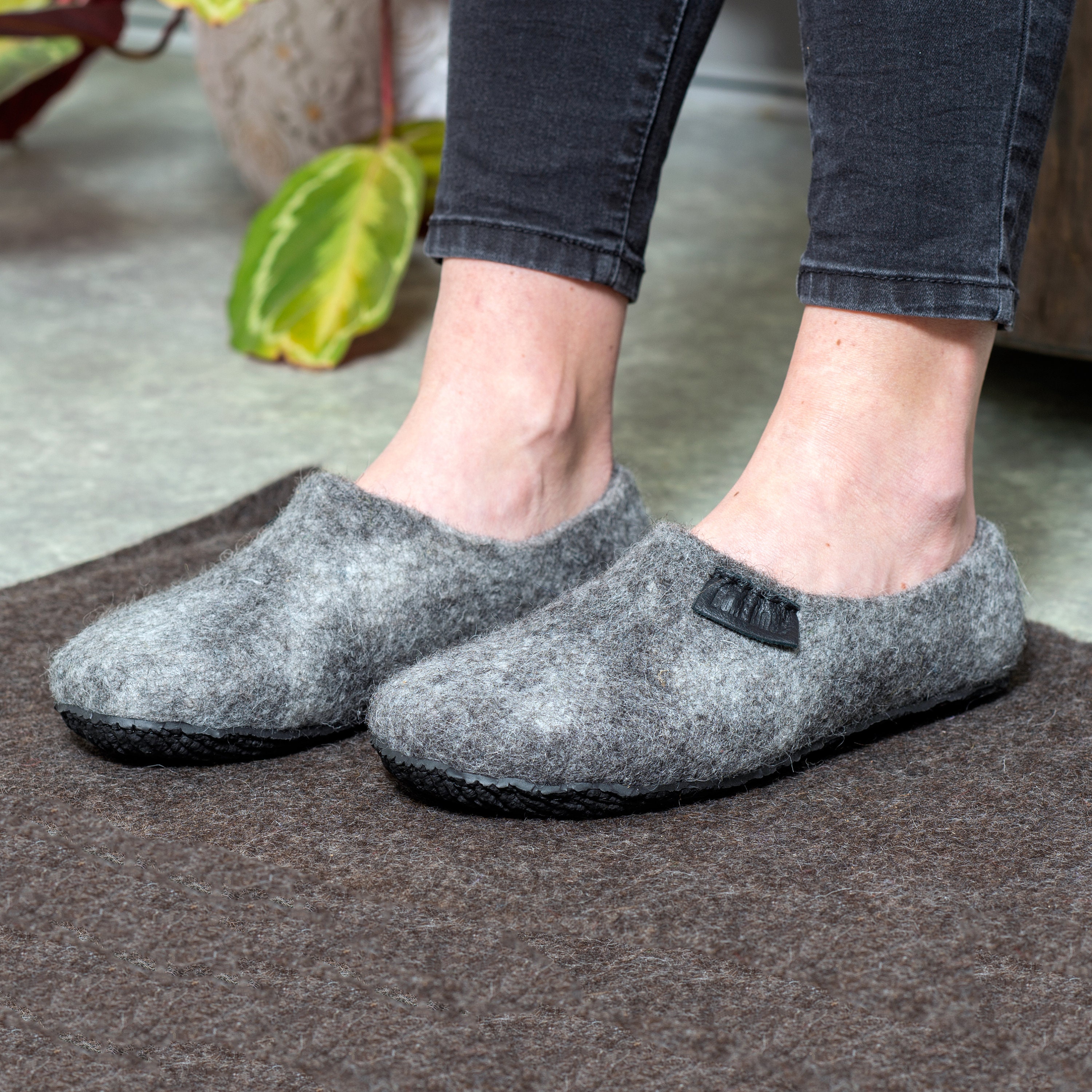 mens slippers no back