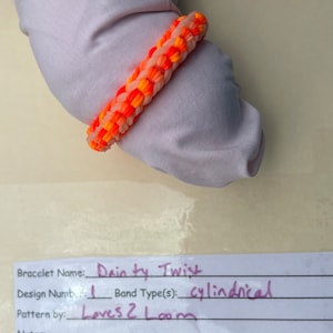 Loom bracelet great for kids & adults!