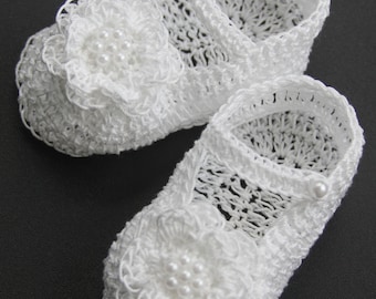 Botitas de bebé niña tejidas a crochet, zapatos de cuna para bautizo, Mary Janes de bautismo, zapatos de bebé con perlas tejidas a crochet, botines de bebé tejidos con perlas