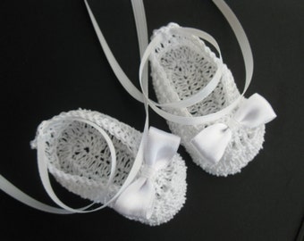Botines de bebé niña recién nacida tejidos a crochet, zapatos de cuna para bautizo, botines de bautismo, zapatos de muñeca, zapatos de cuna para renacer tejidos a crochet, zapatos de bebé bautismal