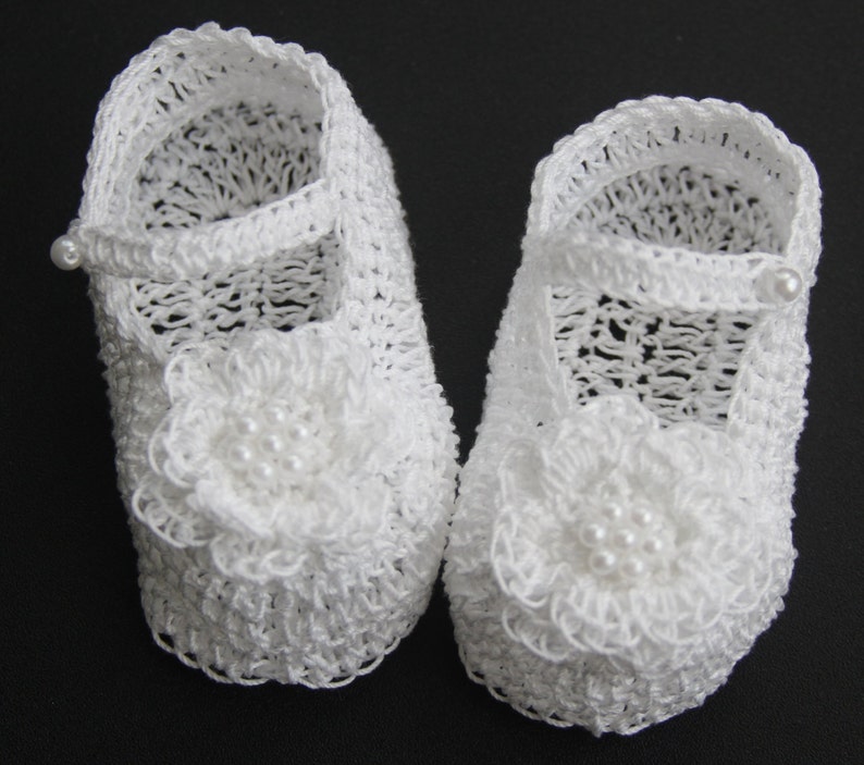 Crocheted Infant Baby Girl Baby Booties Christening Crib Crocheted Infant Baby Girl Baby Booties Christening Crib