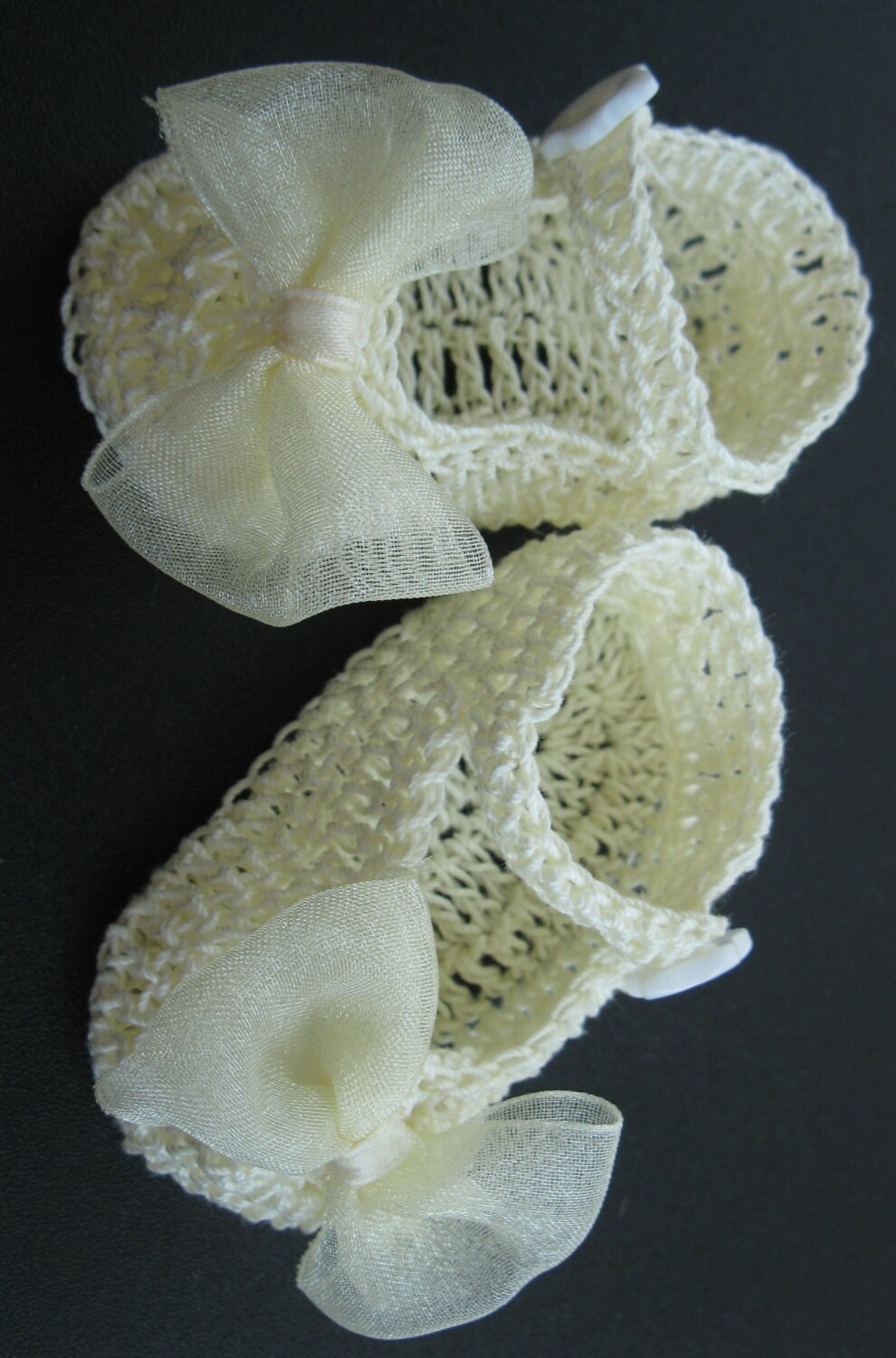 Crocheted Newborn Baby Girl Booties Infant Girl Crib Shoes Knit