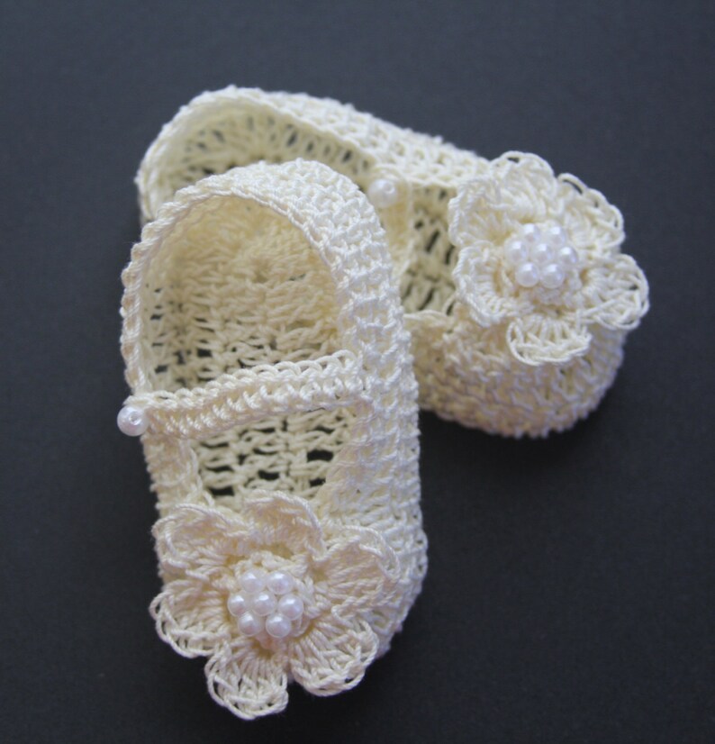 Crochet Baby Girl Booties Infant Crib Shoes With Pearls Etsy