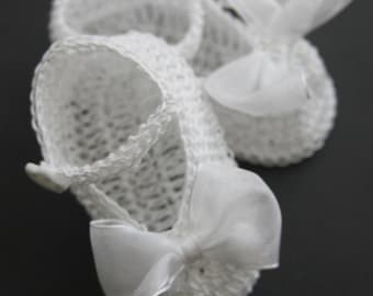 Gehäkelte Neugeborenen Baby Booties Säugling Mädchen Booties Krippe Schuhe Taufe Babyschuhe Gehäkelte Taufe Baby Booties Stricken Reborn Krippe Schuhe