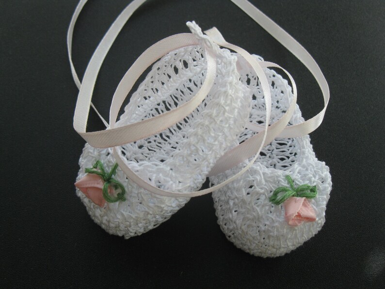Crochet Newborn Baby Girl Booties Crib Shoes With Roses Infant Etsy