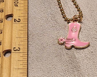 Pink Enamel Cowgirl Equestrian Boot Keychain: Western Charm with Gold Trim