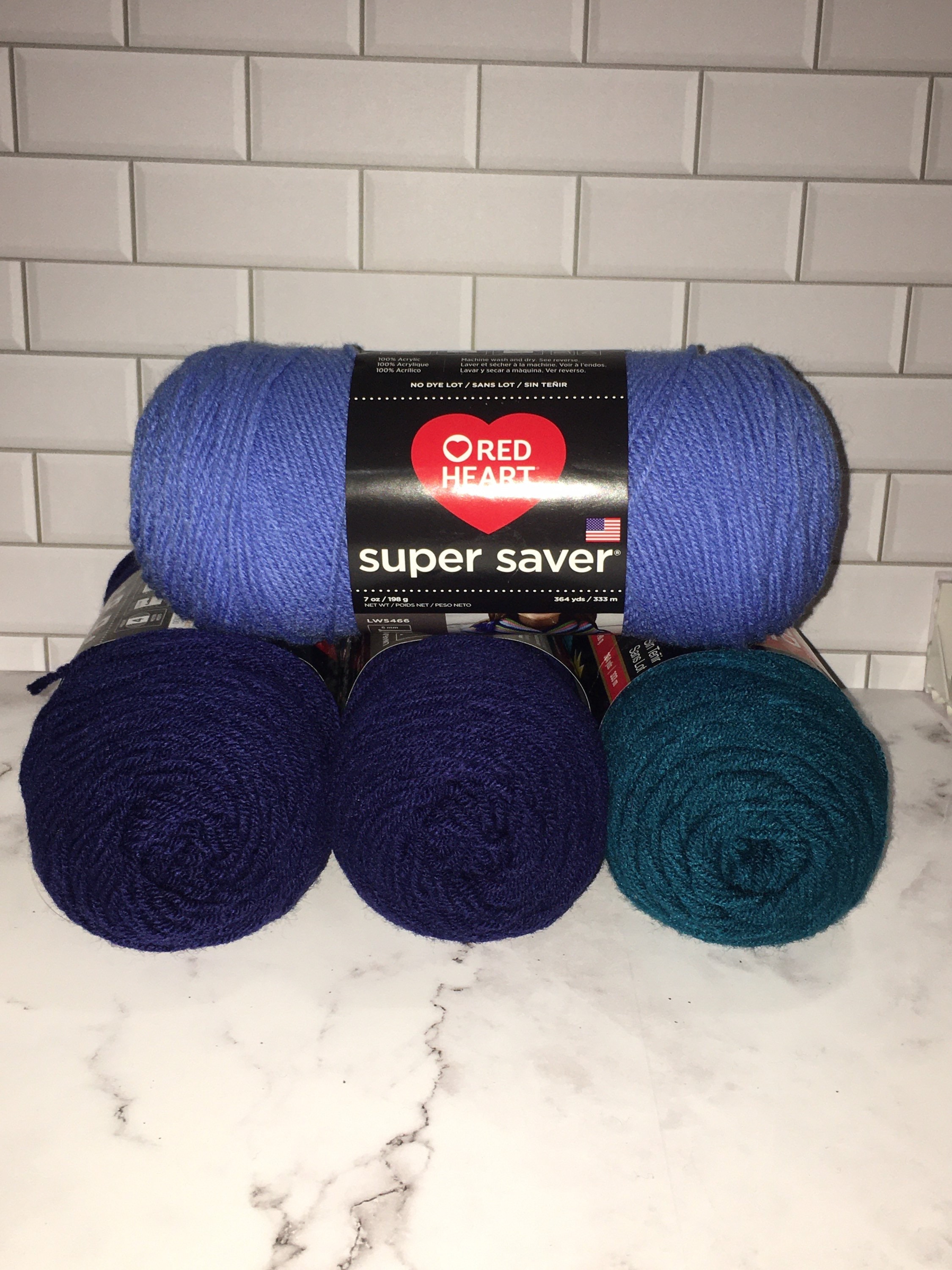 Walmart Brand Yarn VS Red Heart Super Saver - Review and