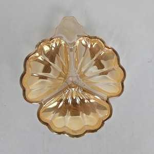 Vintage Amber Glass Leaf-Shaped Divided Relish Dish – 3-Section Elegant Serving Tray