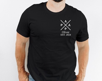 Camiseta personalizada para papá con los nombres de los niños, camiseta personalizada "Papa Est 2026", camiseta universitaria de cuello redondo para recién casado, regalo especial para el Día del Padre.