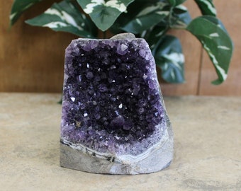 Amethyst Crystal Geode Amethyst Rock Gifts for Home Metaphysical Stones Chakra Crystals Trendy Office Decor Reiki Stones Birthday Gifts