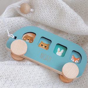 Primeiro presente de Páscoa para menino. Ônibus personalizado com cartões de passageiros animais. Presente de 1º aniversário. Presente de 1, 2 e 3 anos. Brinquedo de batismo para crianças pequenas.