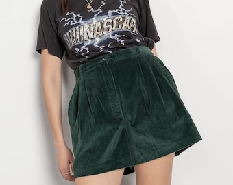 VINTAGE CORDUROY SHORTS Pleated Green 90's / 30 to 32 Waist