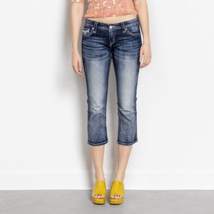 ROCK REVIVAL CAPRIS Y2K Vintage Low Rise 2000'S Sequin Faded Distressed / 40 41 Inch Hips / Size 8