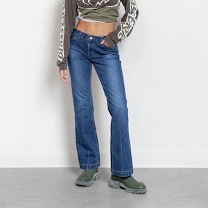 GAP LOW RISE Y2K Flares Bell Bottoms Dark Wash 2000's Jeans For Women / 38 38.5 Inch Hips / Size 6
