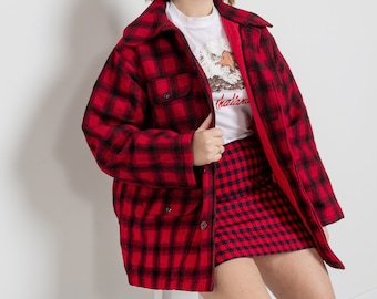 PLAID WOOLRICH COAT Vintage Wool Plaid Red Black Hunters Coat Sporty Winter Jacket Womens 90's Oversize / Large Extra Large