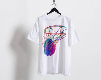 BASKETBALL ART T-SHIRT Vintage Rainbow White Cotton Short Sleeves 90's Andrew Carson / Large Xl