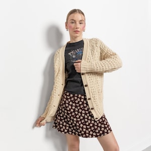 IRISCHER WOLL-CARDIGAN Oversize Vintage Zopfmuster Beige Braun Strickmode Large