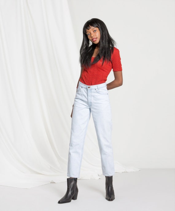 levis mom jeans white