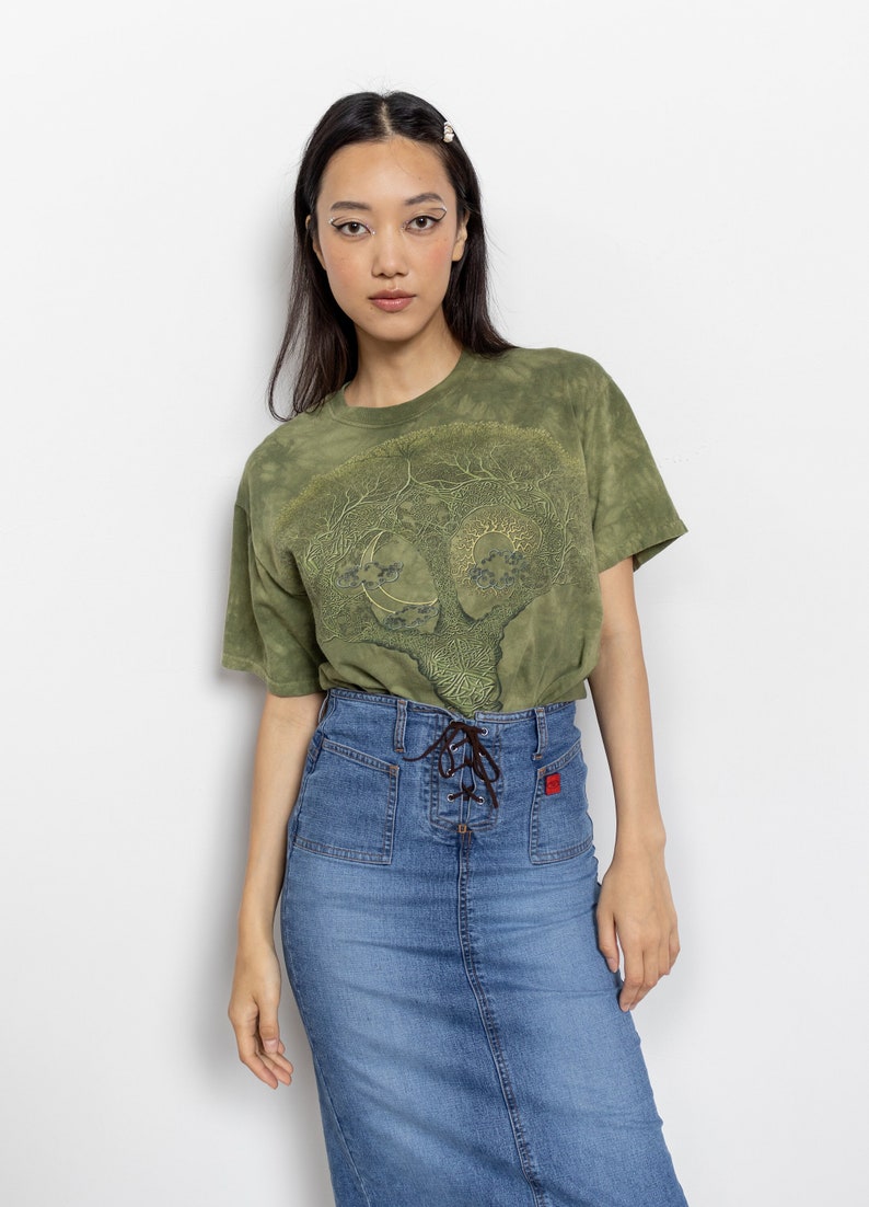 TIE DYE TREE Graphic Tee Nature Scene Oversize The Mountain Celtic / Medium image 2