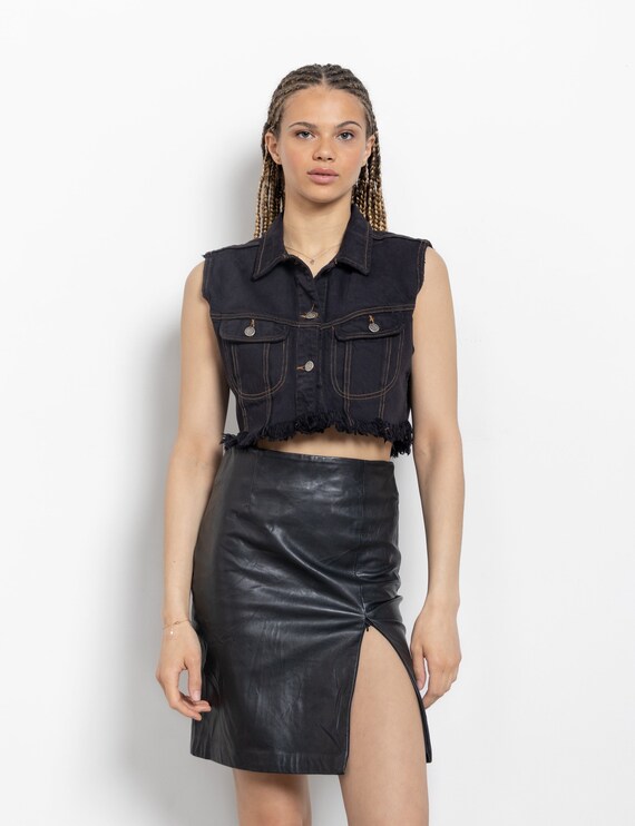 Black crop vest top deals