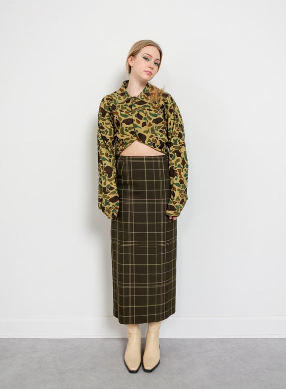 a line button front skirt