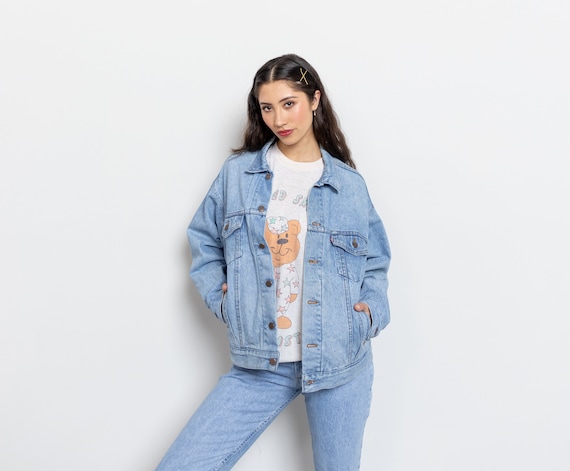 Medium wash denim jacket 2025