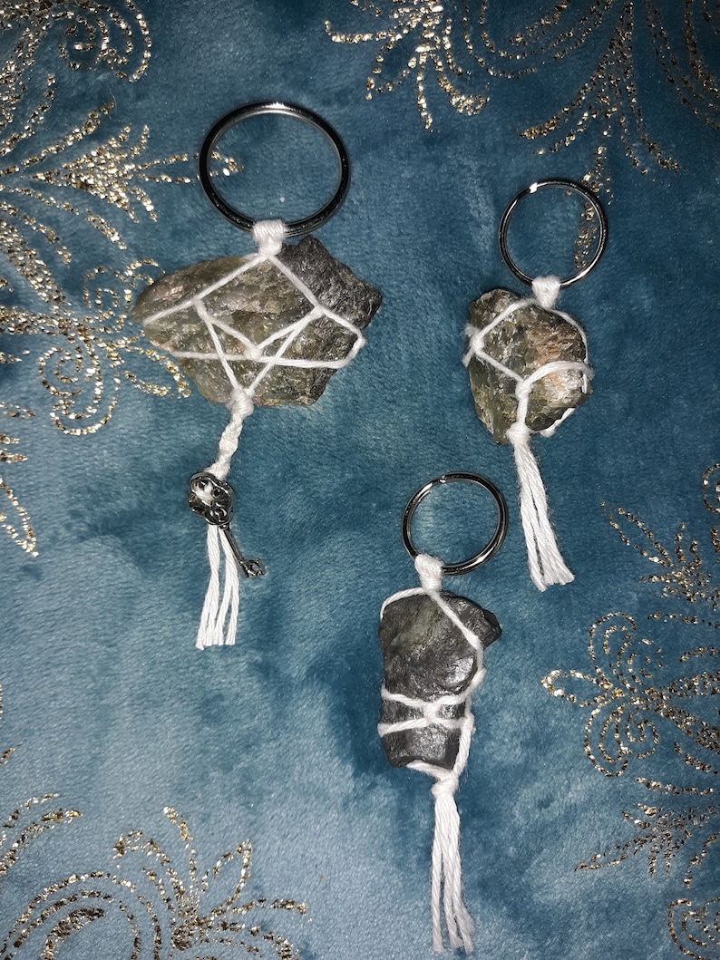 Glow Labradorite keychain