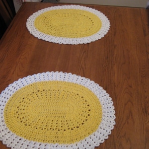 Crochet Cotton Oval Place mats set of 2 in Yellow and White