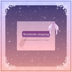 Puede incluir: Ilustraci&oacute;n digital con un fondo estrellado en tonos morados y rosas. Una forma rectangular muestra el texto "Worldwide shipping" y "order processing time is 1-2 days". Elementos decorativos enmarcan la imagen.