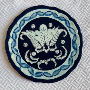 Sottopentola in ceramica dipinta a mano Century, 15 cm, decorazione da cucina in stile folk floreale blu