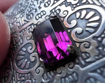 Vintage 925 Sterling Silver Brooch Purple Glass Stone Ornate 1940s Revival
