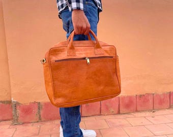 Handgefertigte Aktentasche aus Leder - Minimalistische Aktentasche für Herren Passend für 15 zoll Laptop, Vintage Business Schultertasche, Hellbraunes Leder