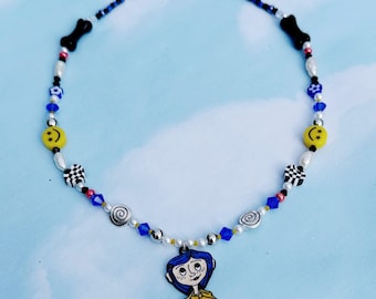 Collar de cuentas inspirado en Coraline - Y2K, espeluznante, linda joyería de moda, collar desigual, Halloween, universo épico de Universal Studios, disfraz