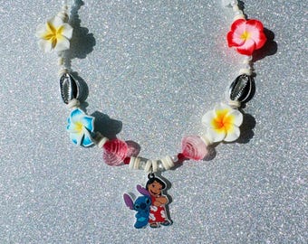 Collar de cuentas y dijes inspirado en Lilo y Stitch: hawaiano, snacks de parque temático, monstruo azul, personaje, extraterrestre, acción en vivo de Disney