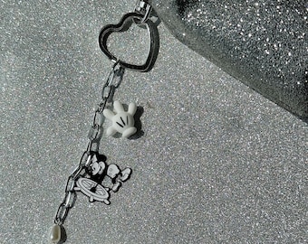 Llavero con cadena de Steamboat Willie Mouse en blanco y negro - estilo y2k, moderno, accesorios para bolsos, parque temático mágico, dibujos animados, llavero, oreja de ratón