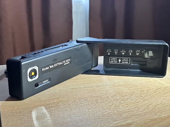 Kodak Tele-Ektralite 600 camera with vinyl case for Sale in Mundelein, IL