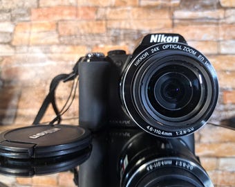 Black Nikon Coolpix P90: 12MP 24X Zoom Digital Camera
