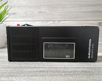 Klasyczny dyktafon Grundig Stenorette 2070 – analogowy magnetofon kasetowy z lat 70.