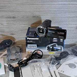 Panasonic HDC-SD99 Full HD Camcorder: 21x Optical Zoom, Mint Condition