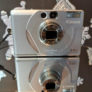 Rare CANON PowerShot S10 Digital Camera 2.1MP | Vintage 2x Zoom Compact Camera for Collectors & Photography Enthusiasts Working Fine