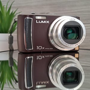 Panasonic Lumix DMC-TZ5: Leica Zoom, 9.1MP, HD Video, Made in Japan