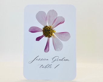 Place Cards with Pressed Flower Illustrations for Weddings, Showers, and Dinner Parties (Set of 25)