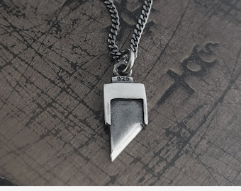 Mini Guillotine necklace