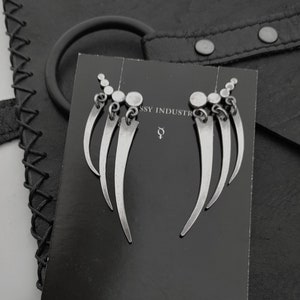 CREEPERS single piercing crawling earrings image 4