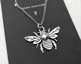 BEE necklace