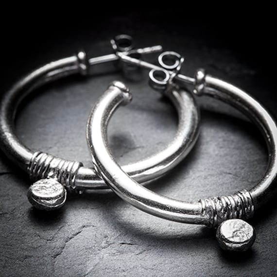 CORNELIA WEBB Recycled sterling silver Siamite hoop earrings | THE OUTNET
