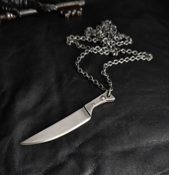 Switchblade necklace best sale